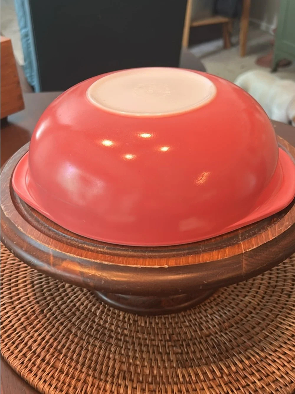 Vintage Pyrex Flamingo round casserole 2 qt